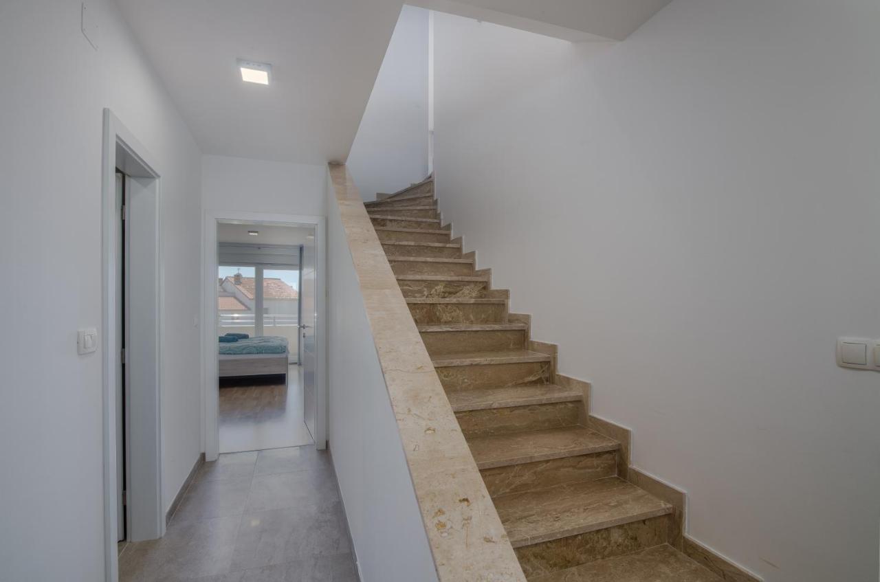 Appartment Divine Крк Екстер'єр фото
