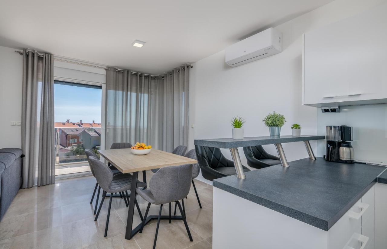 Appartment Divine Крк Екстер'єр фото