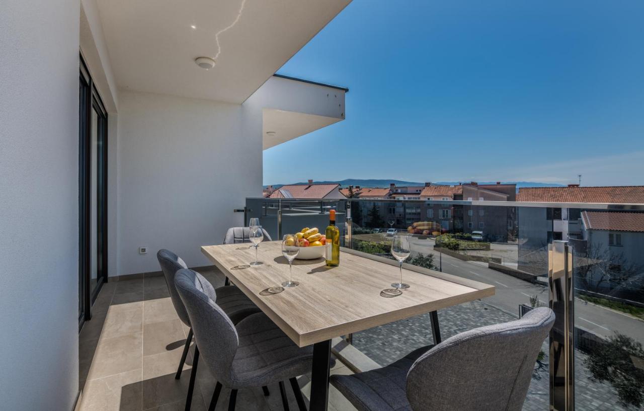 Appartment Divine Крк Екстер'єр фото
